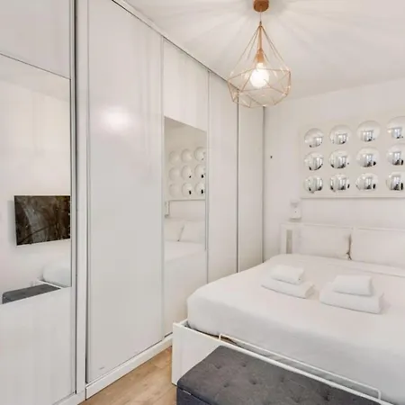 Appartement 4 People Malesherbes Parc Monceau *