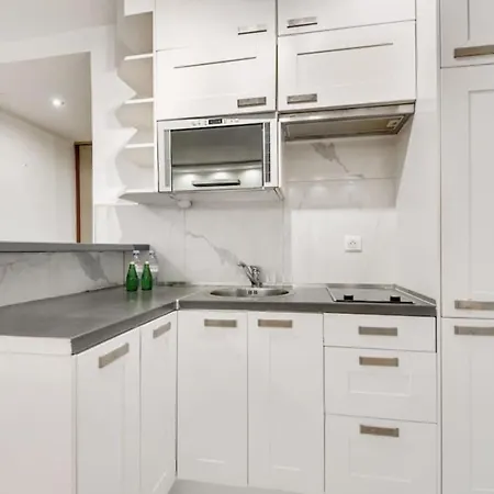 4 People Malesherbes Parc Monceau Appartement Paris